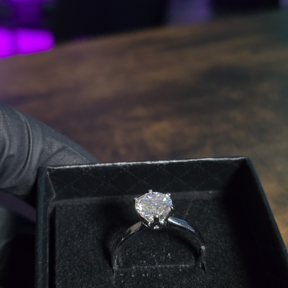 3ct VVS Moissanite Engagement Ring Size 9 - Picture 4 of 6